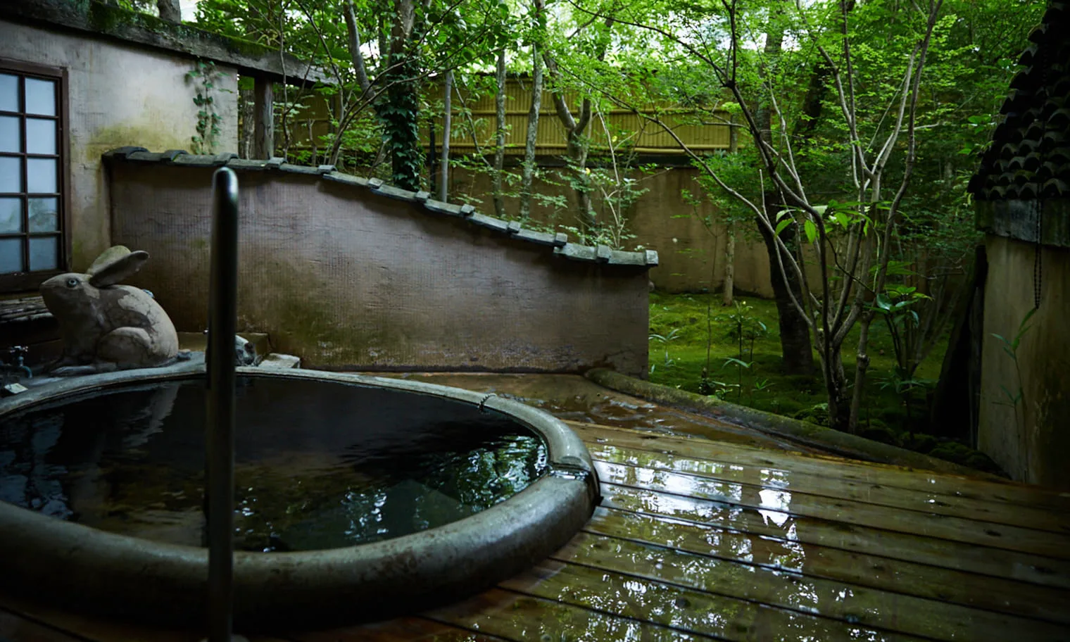 24-Hour In-Room Onsen in Yufuin: Souan Kosumosu or Yufuin Ubl?