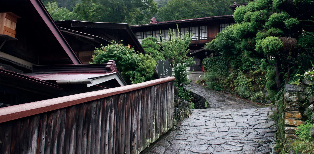 Day-Use Onsen in Hayakawa: Six Baths That Still Welcome Walk-In Visitors