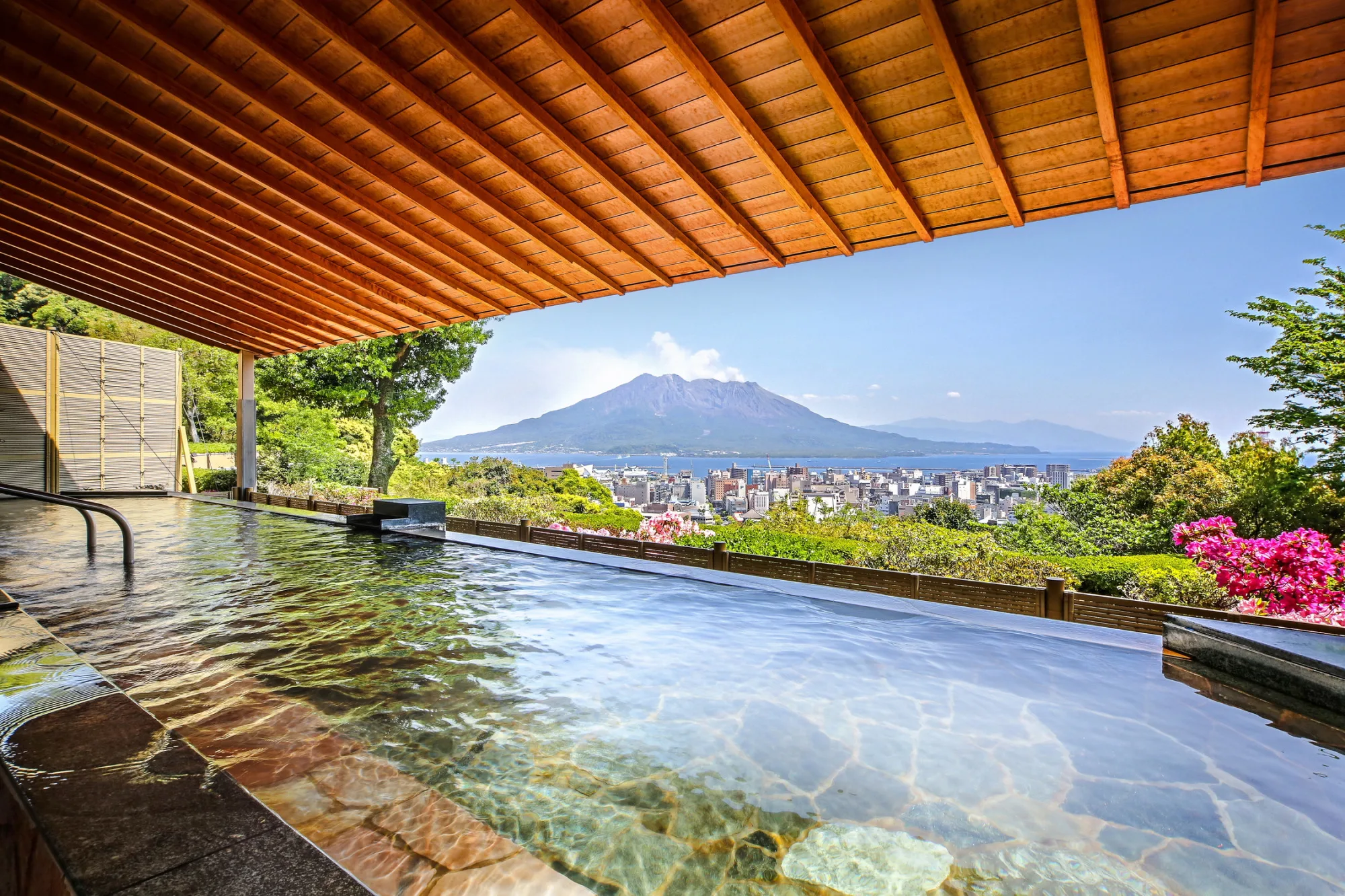 Kagoshima City Onsen Guide: Four Baths for Different Kinds of Days