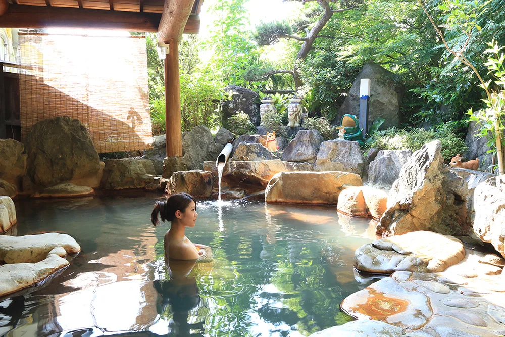Marushinso in Kitago: Day-Use Hot Spring Hours, Price and Access
