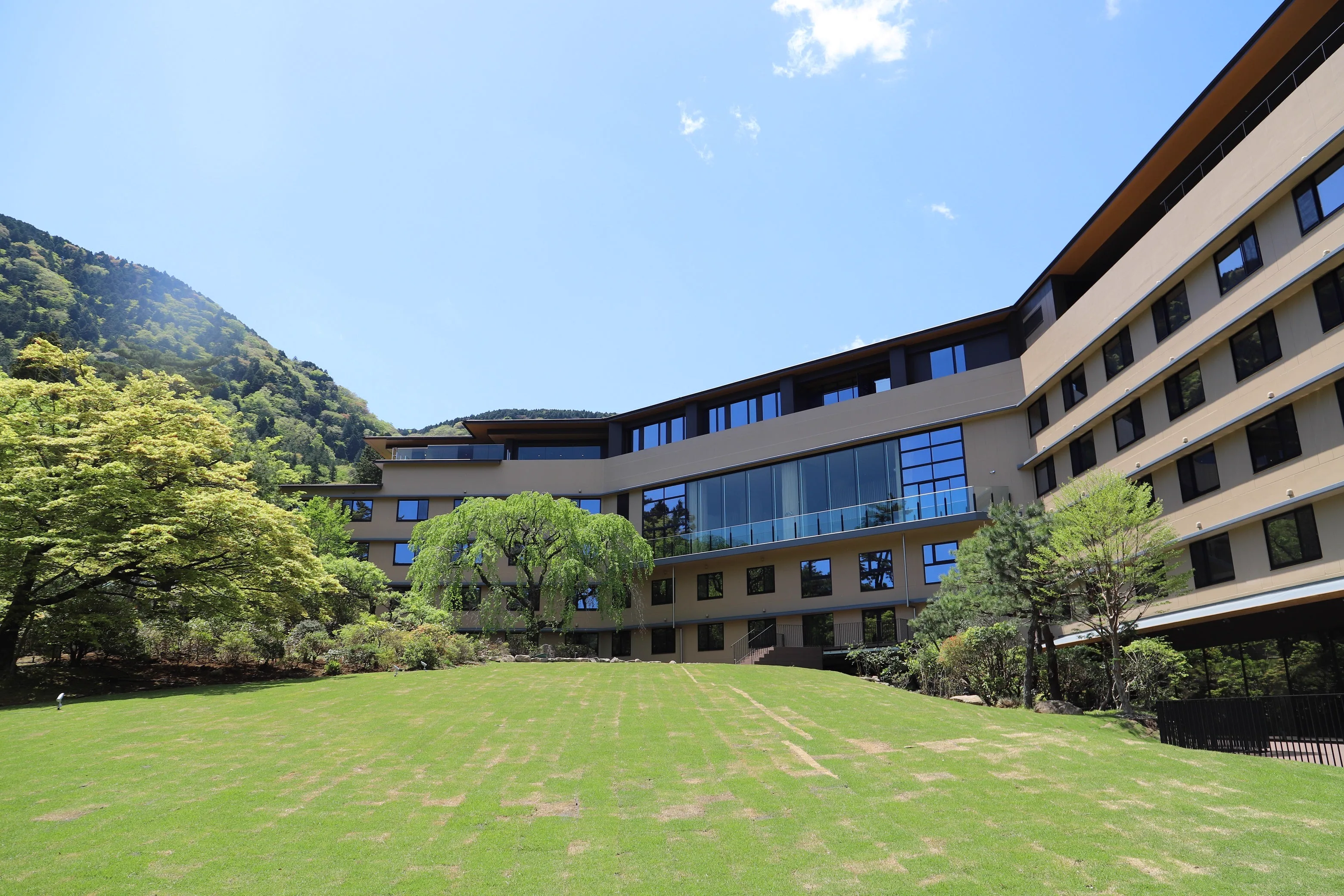 Hakone Kowakien Hotel: Onsen, Yunessun Access and What Families Should Know