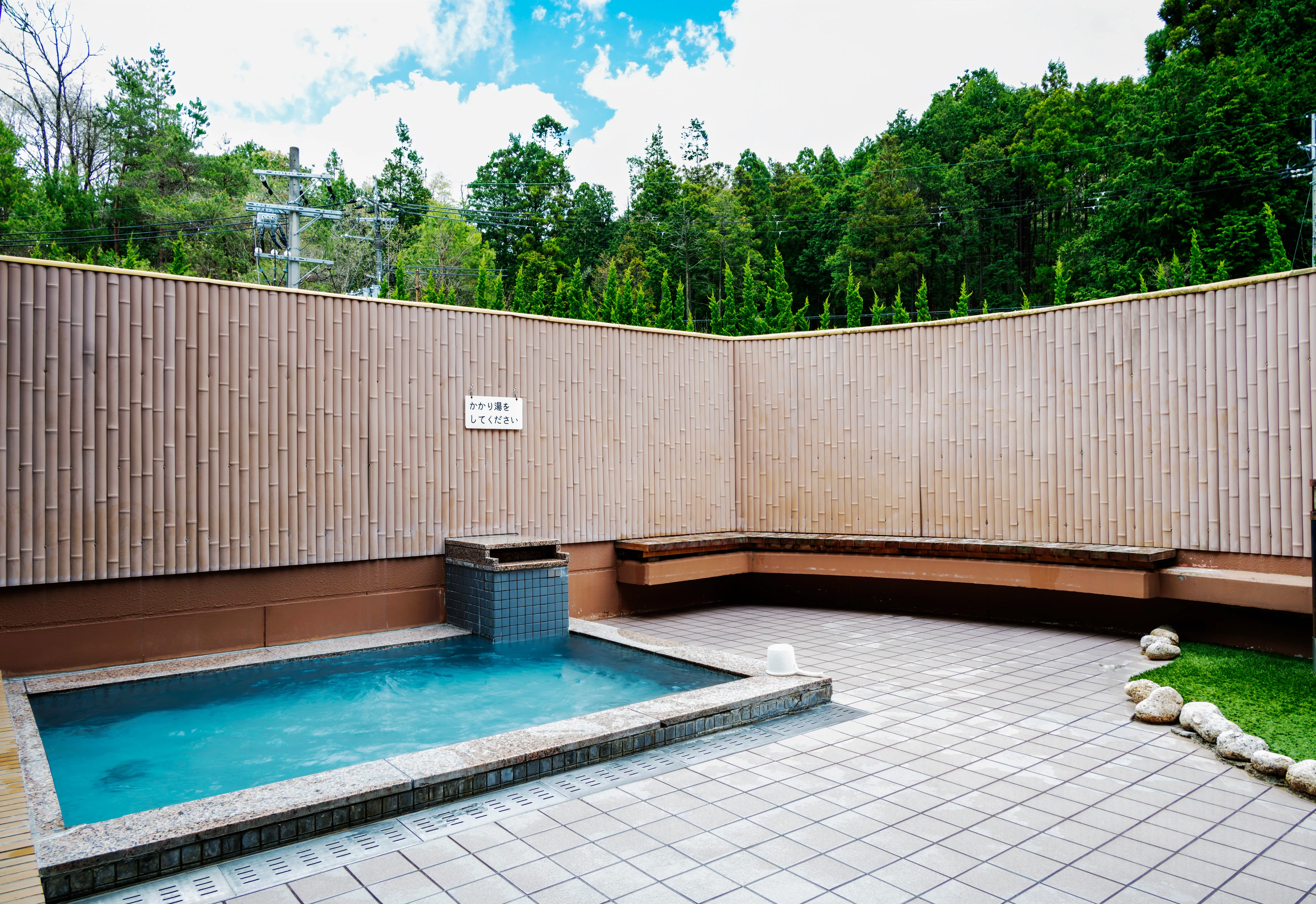 Tsukigase Onsen or Hari Onsen Land? Nara’s Countryside Baths