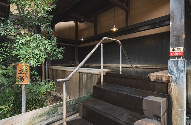 Where to bathe after dinner in Tsuruhashi: Tojo, Chitose or Nobeha?