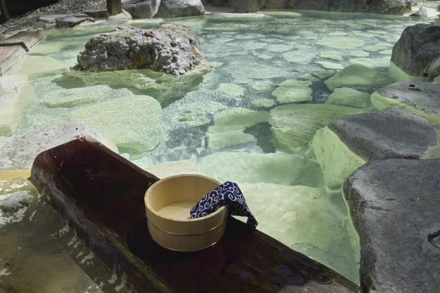Zao in Autumn by Car or Bus: Which Day Trip Fits Your Route?
