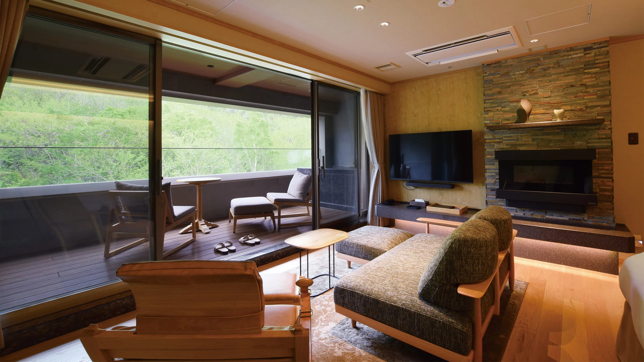 Where to Stay at Dai-ichi Takimotokan: Room Buildings, Baths and Pool Access