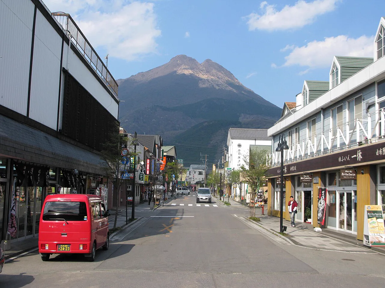 Yufuin Day-Use Onsen: Three Baths, Three Different Days