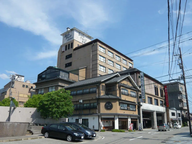 Staying at Seifuso in Awara Onsen: Baths, Day Use and What to Check