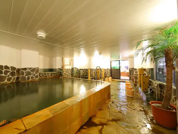 Hotel Seawave Beppu: a one-minute station stay with extra onsen stops