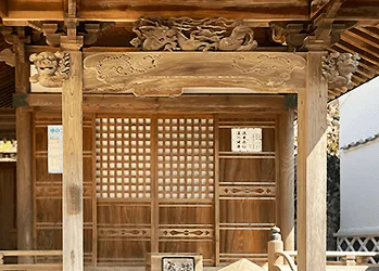 Yunotsu Half-Day Bath Route: Motoyu First or Yakushiyu?