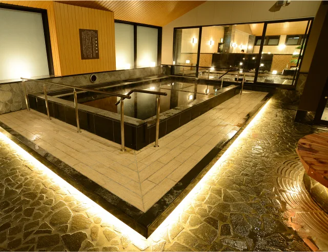 Carbonated amber bath at Tsunashima Gen-sen Yukemuri no Sho