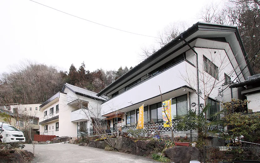 Otakiya Ryokan Day Bath: Two Springs, Short Hours and Booking Rules