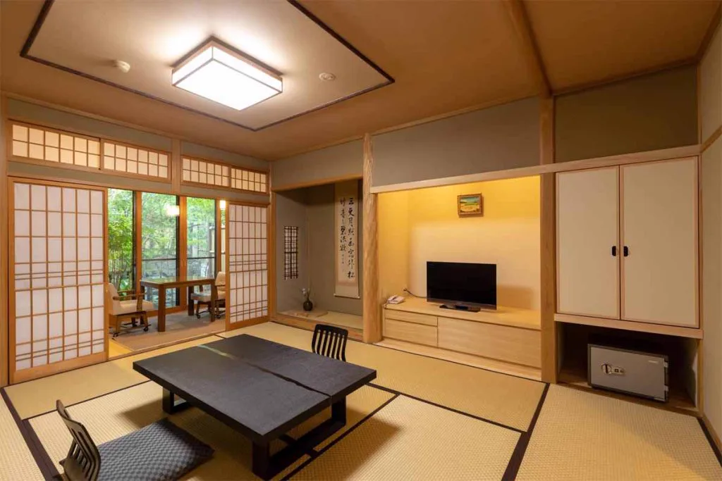 Yamadaya in Yufuin: Which Rooms Have an Onsen, and How Dinner Works