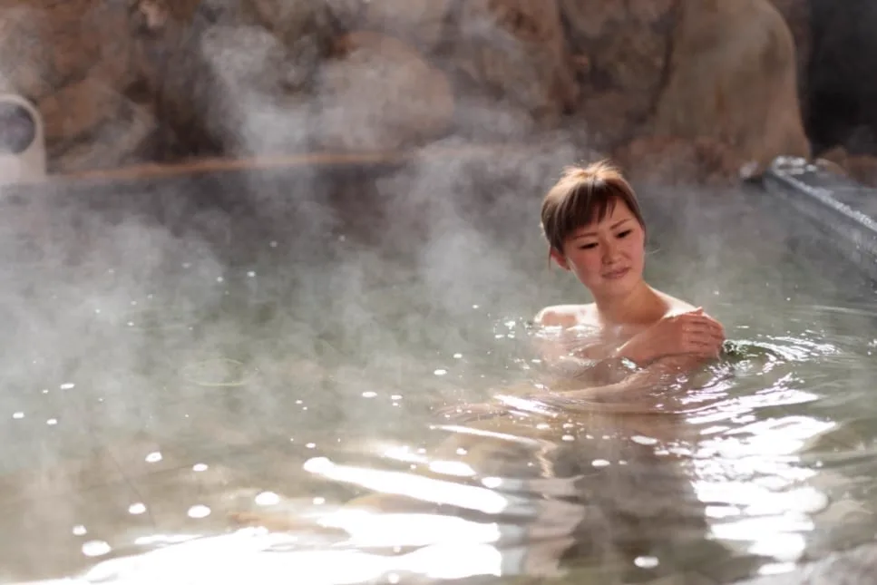 Agaryanse or Yumotokan for an Ogoto Onsen Day Trip?