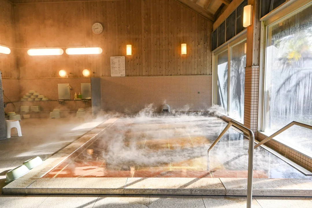 Konohana-no-Yu or Honoka-no-Yu Kaeda? Compare the Bathing Style First