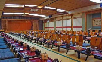 Mutsumikan or Fugaku? Two Different Stays in Gero