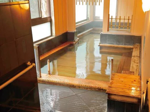 A hotel bath in Hanamaki Onsen