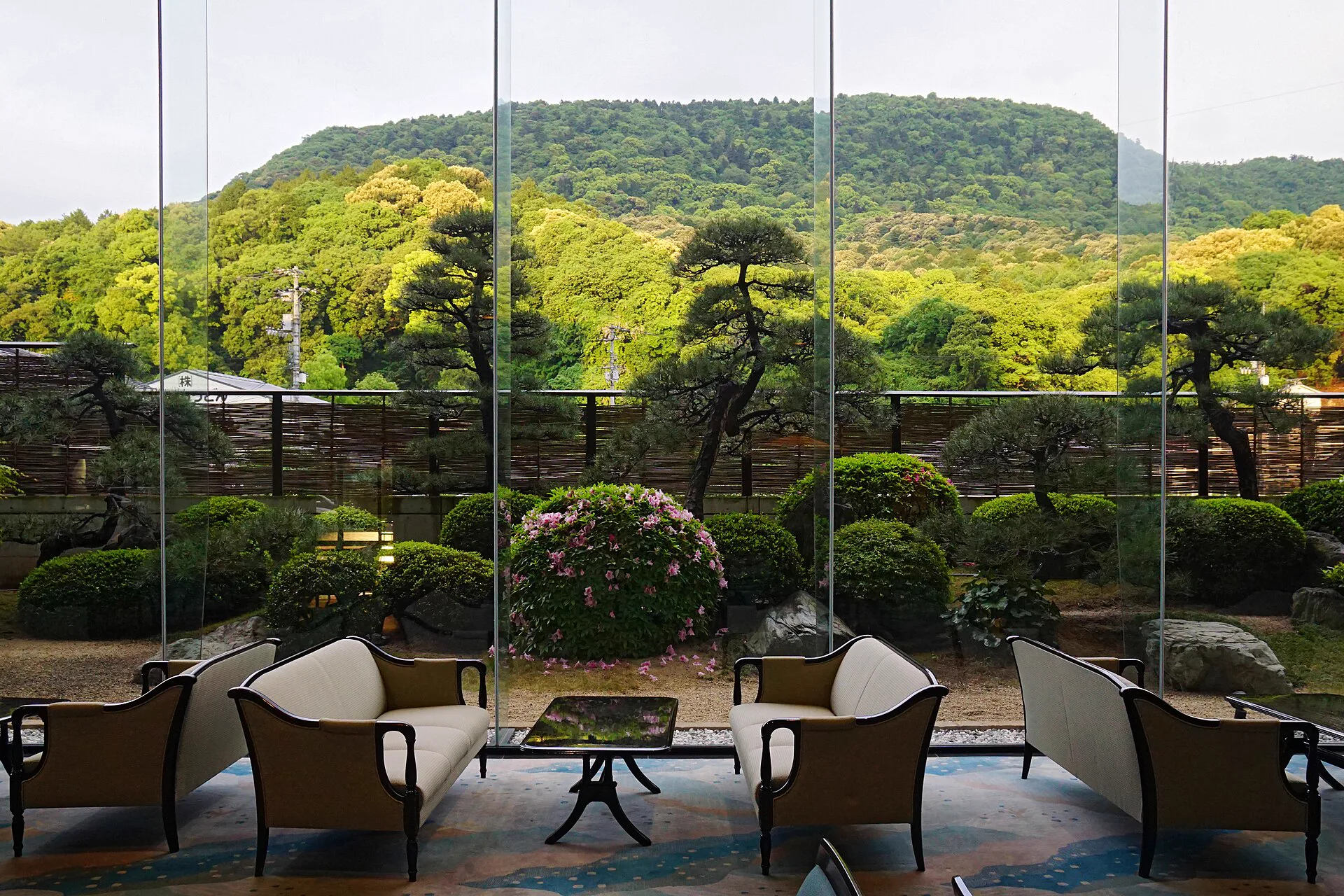 Kotosankaku Sansui or Hiten? Which Kotohira Room Is Worth Booking?