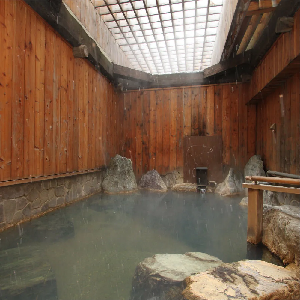 Lake Akan Day-Use Onsen: Which Bath Fits Your Day?