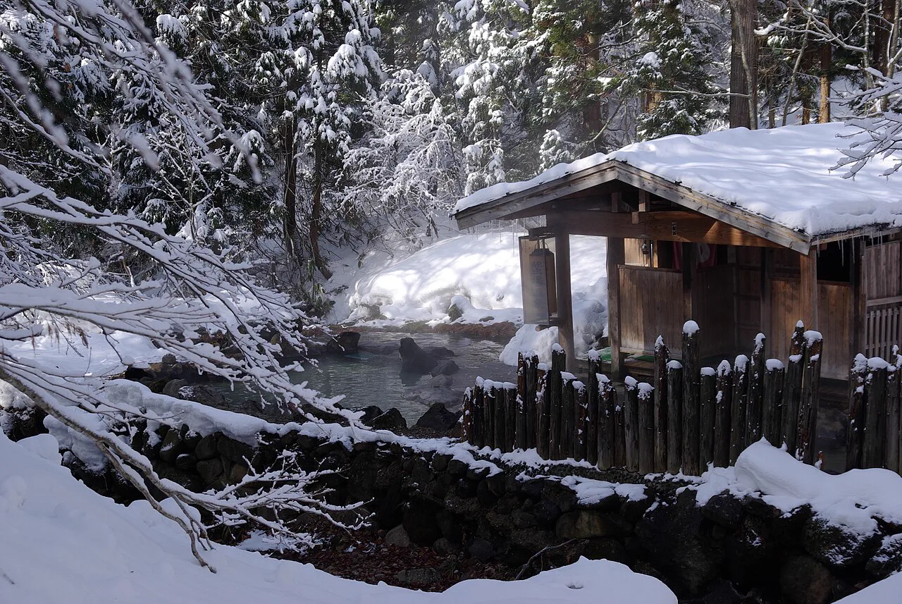 Ganiba or Ookama Onsen? The 2026 Choice Is Stay or Day Trip