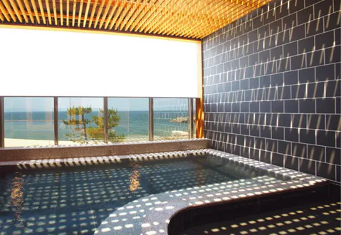 Bayside Square Kaike Hotel: A Seaside Stay with a Natural Onsen