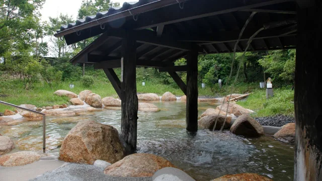 Hikawa Bijin no Yu vs Shikisō: Which Yunokawa Bath Fits?