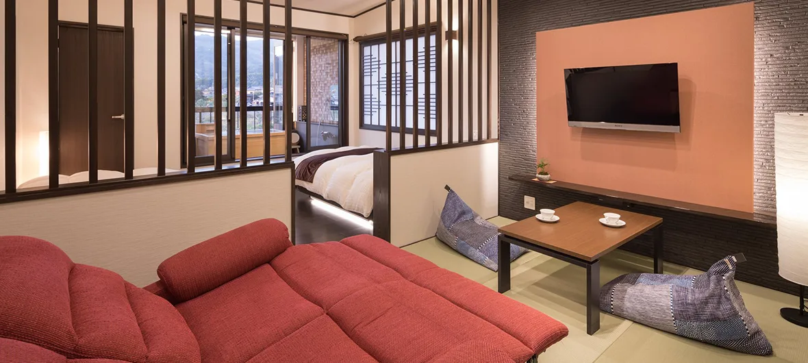 Private Baths at Chikugogawa Onsen: Choose a Room or Reserve a Session